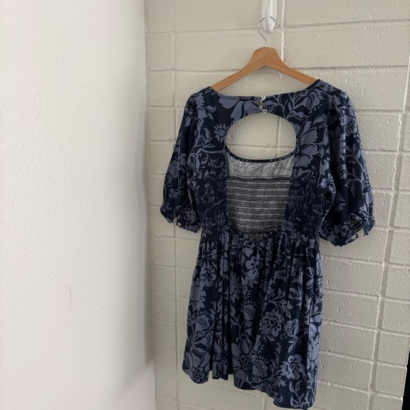 NWOT free people dear Delilah blue floral puff sleeve smocked mini dress - Picture 5 of 6